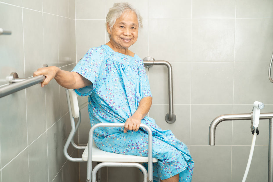 Bathroom Aids for Seniors – Safety, Independence and Dignity